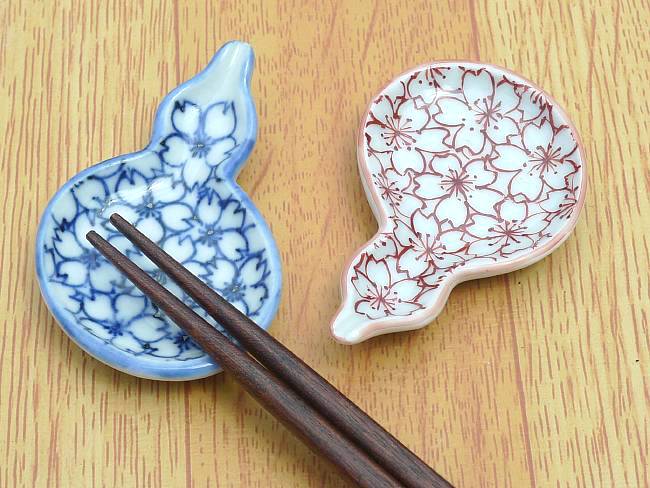 箸置き 青赤桜詰瓢ペアセット - 京焼清水焼 松韻堂
