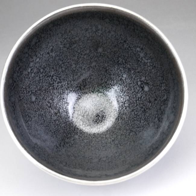油滴天目茶碗 覆輪銀塗仕上げ 桶谷定一 - 京焼清水焼 松韻堂