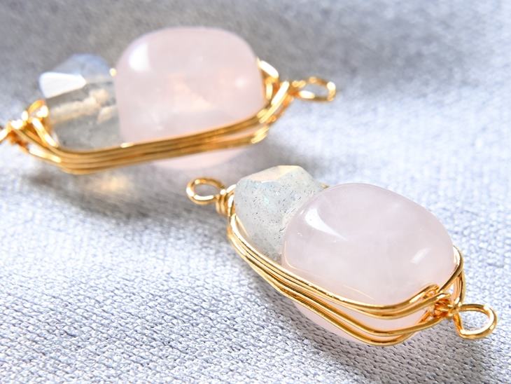 楽天市場】天然石チャーム ワイヤーラッピング ローズクォーツ