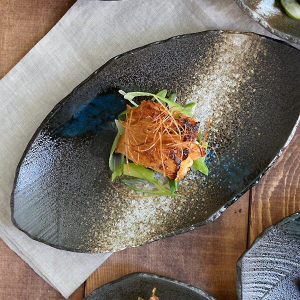 楽天市場】和食器 長皿 変形菱型 黒海 お皿 プレート サンマ皿 さんま