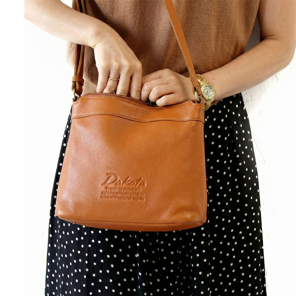 Dakota ジェントリー ショルダーバッグ | TOZAI NANBOKUYA