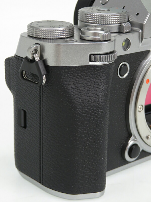 FUJIFILM】富士フイルム『FUJIFILM X-T5 ボディ シルバー』2022年11月