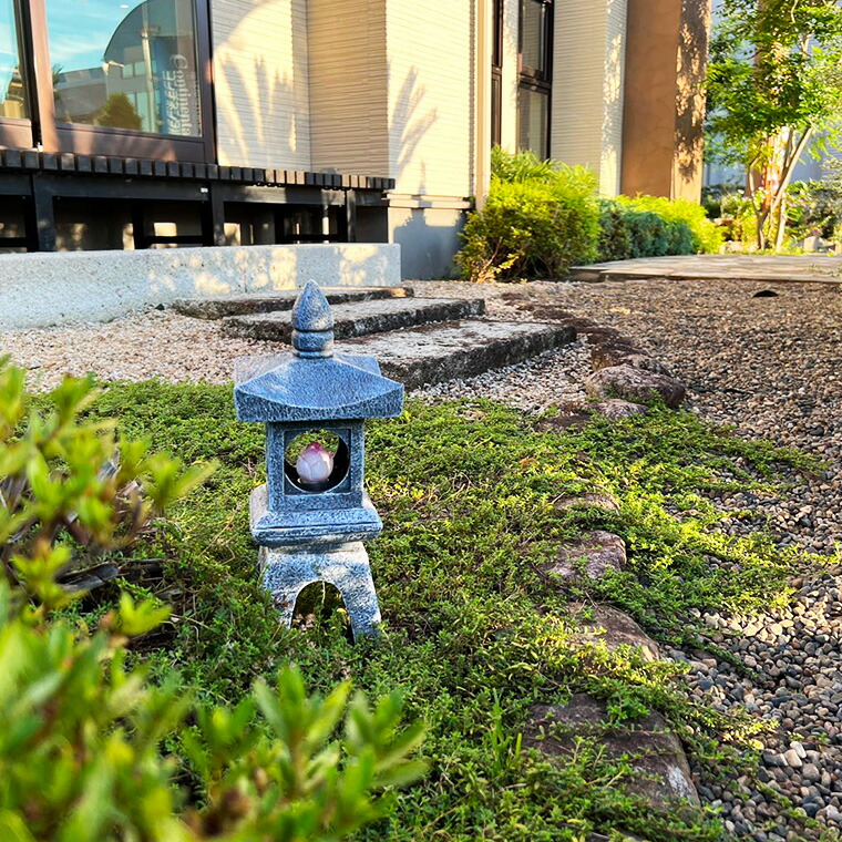 楽天市場】灯篭 石灯篭 光る ソーラー 灯篭 とうろう 和風 灯籠 御影石