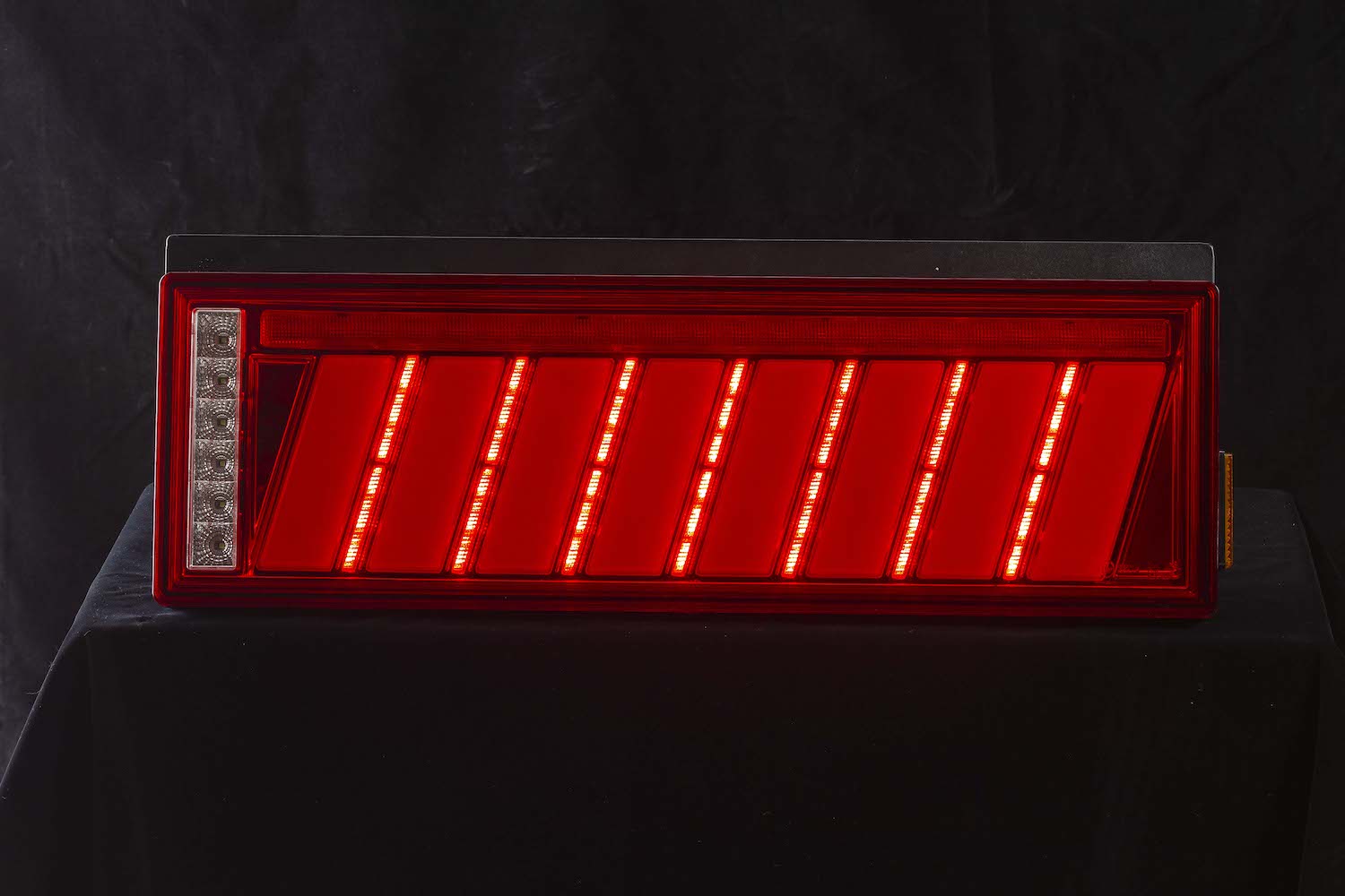 花魁 COMBO 侍L レッドレンズ トラック用 LEDテールランプ 24V [OCSN