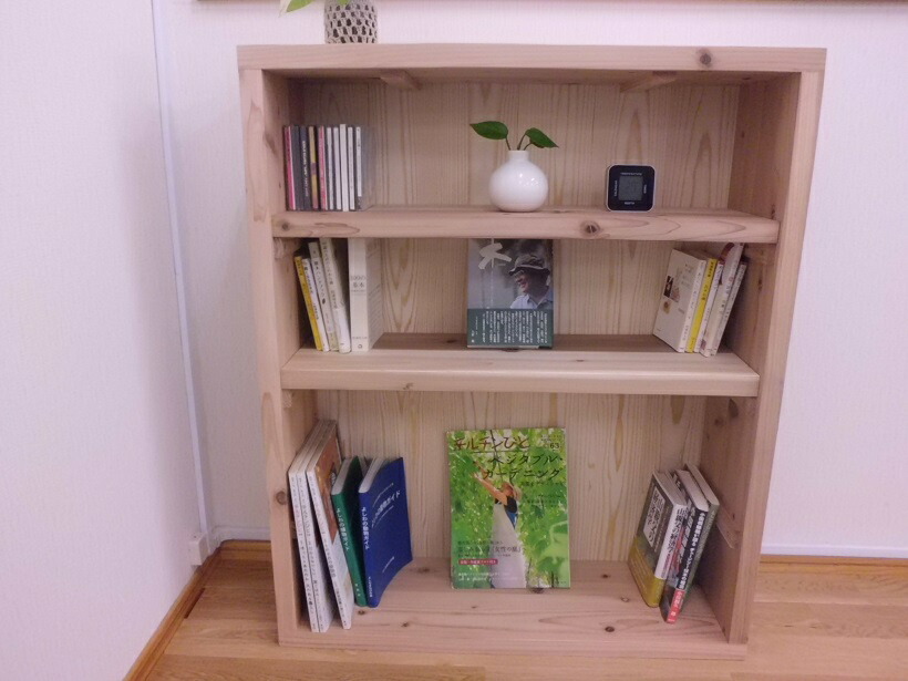 楽天市場】【 無垢杉板 本棚 】国産杉 幅750×奥行240×高さ920ミリ 背板