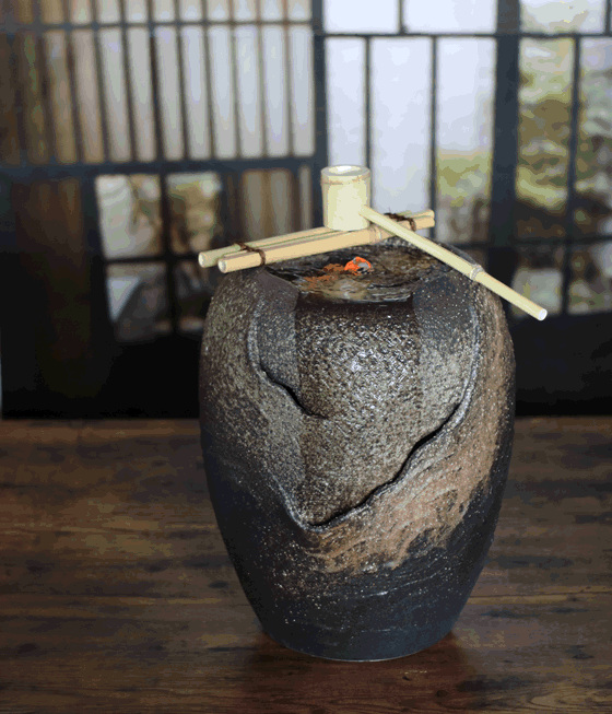 楽天市場】【ポイント10倍】送料無料 信楽焼き湧き水電動つくばい 陶器