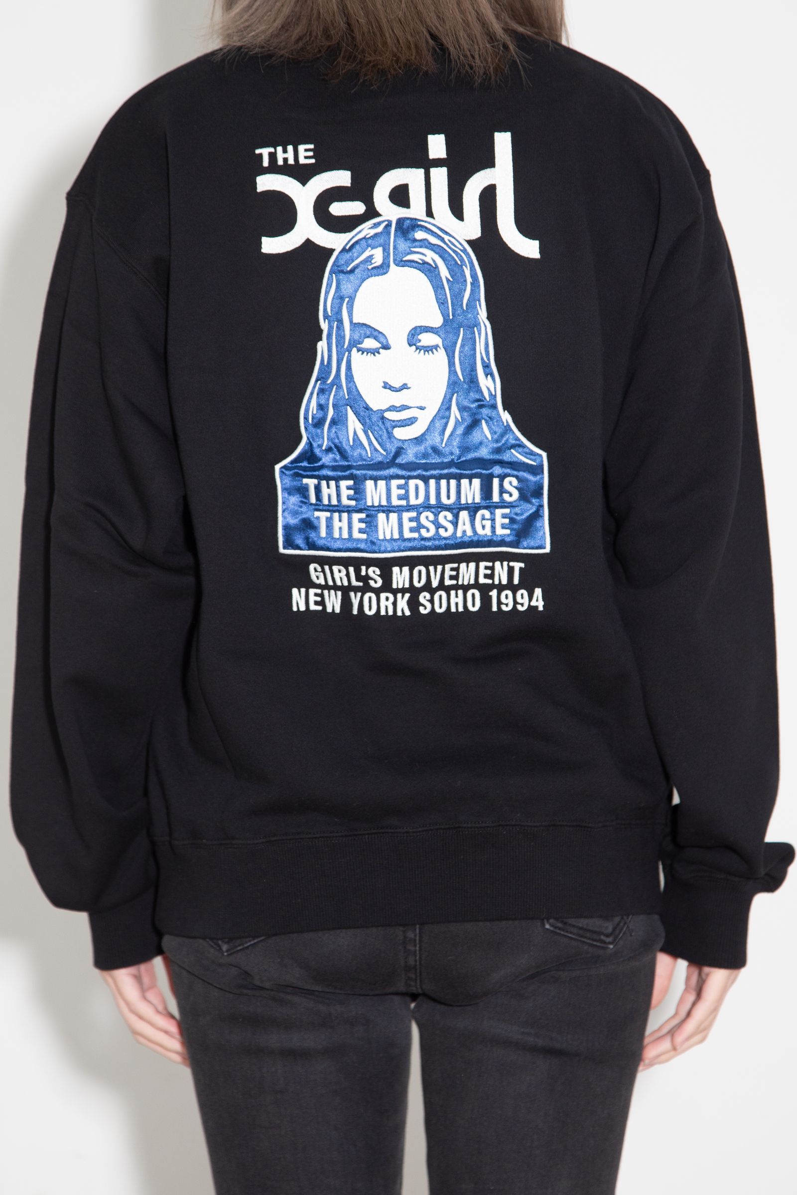 X-girl - [ラスト1点 サイズM] FACE PATCH AND LOGO CREWNECK SWEAT