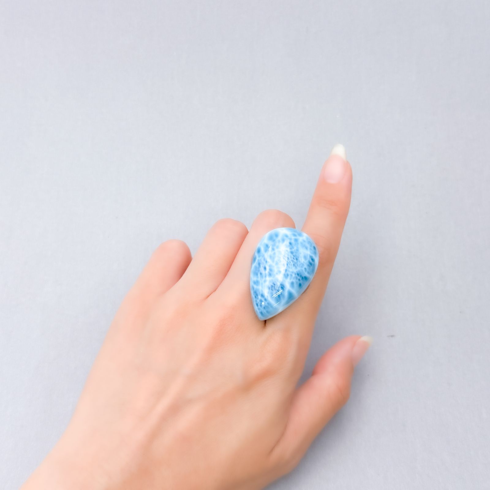 ラリマー ドミニカ共和国産 76.91ct / 35.9x23.2mm前後 [250630538