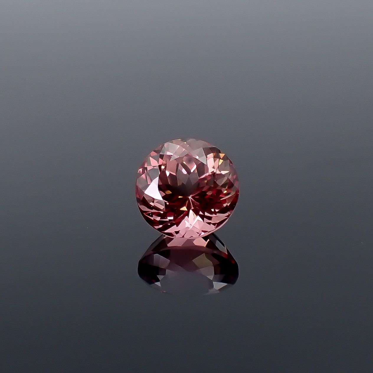 インペリアルピンクトパーズ(宝石名ピンク・トパーズ/別名インペリアル