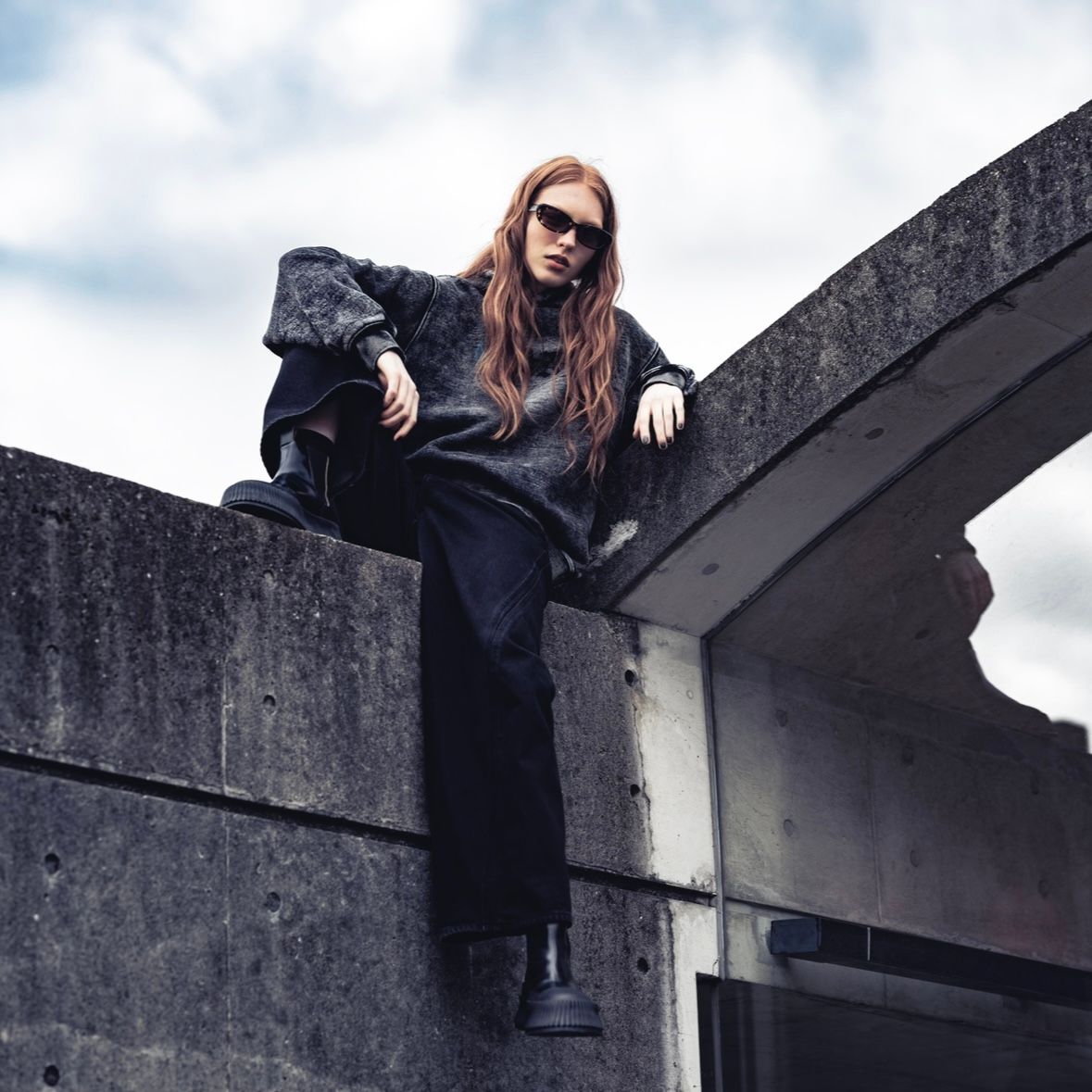 ミュージシャン NIL DUE / NIL UN Faded Bleach Hoodie NIL DUE / NIL