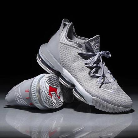 国内5月1日発売予定】ナイキ レブロン 16 ロー ウルフ グレー/ホワイト