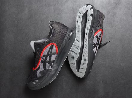 国内11月13日発売予定】キコ・コスタディノフ × アシックス ゲル