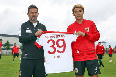 宇佐美貴史の軌跡 | 写真素材・ストックフォトのアフロ