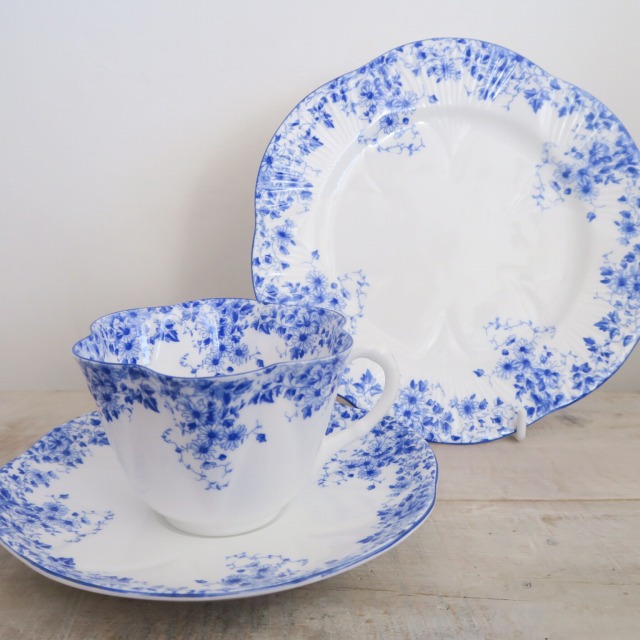 シェリー デインティブルー デイジー ティートリオ SHELLEY Dainty