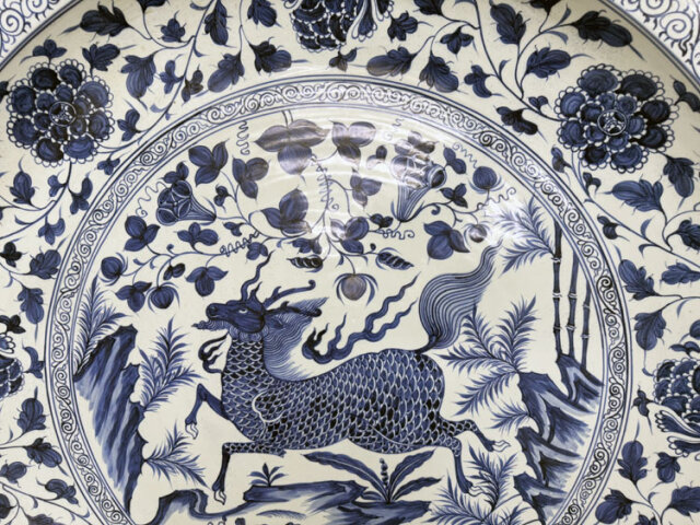 景徳鎮 青花麒麟文大皿 【商品番号m-so003】