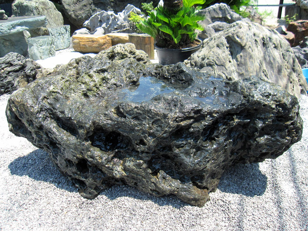 千軒石 庭石 銘石 北海道 松前古潭石 5.5尺 景石 天然石 溜まり石