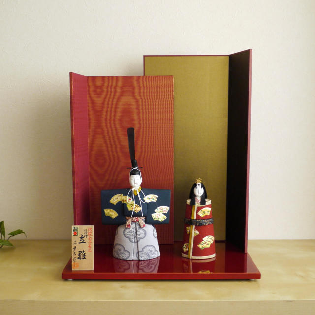 伝統的工芸品 三世・金林真多呂作 伝産・ 箔押扇面立雛 屏風正絹川俣杢