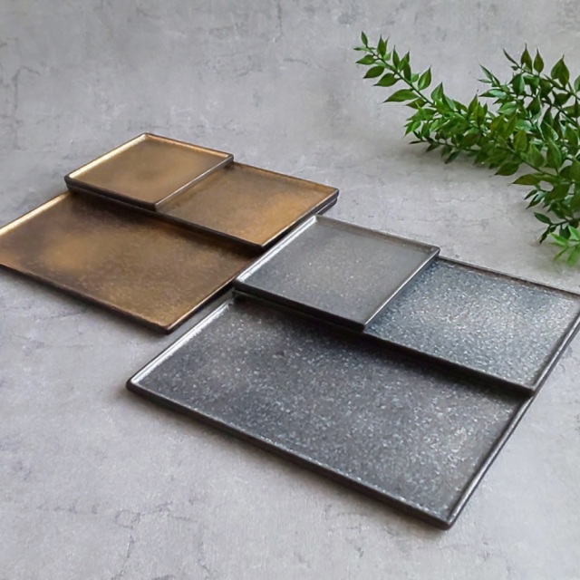 有田焼 陶悦窯 晶金塗り・銀塗り 23cm渕付正角皿