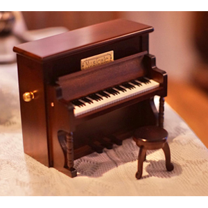 木製アンティーク【アップライトピアノ】B525