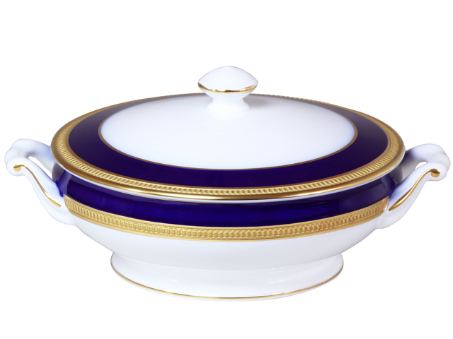 ロイヤルブルークラウン（瑠璃エンボス） カップ＆ソーサー・20cm