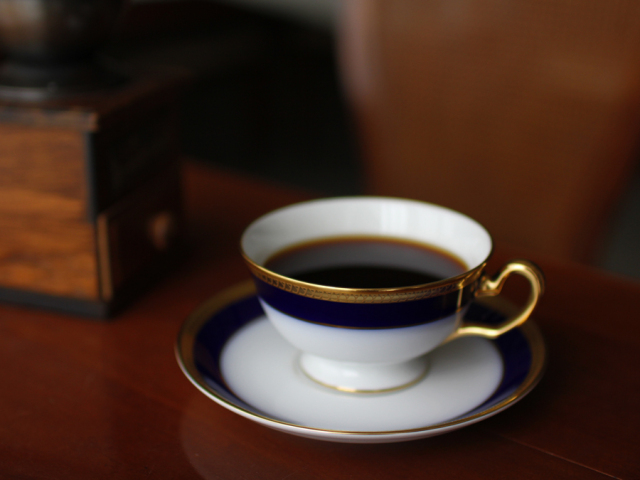 瑠璃片葉金蝕 カップ＆ソーサー