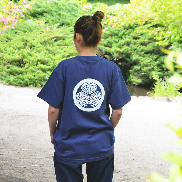 家紋Tシャツ【丸に重ね菱】|喜ばれるプレゼント・ギフトはおもしろT