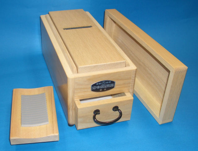 鰹節削り器 弁次郎