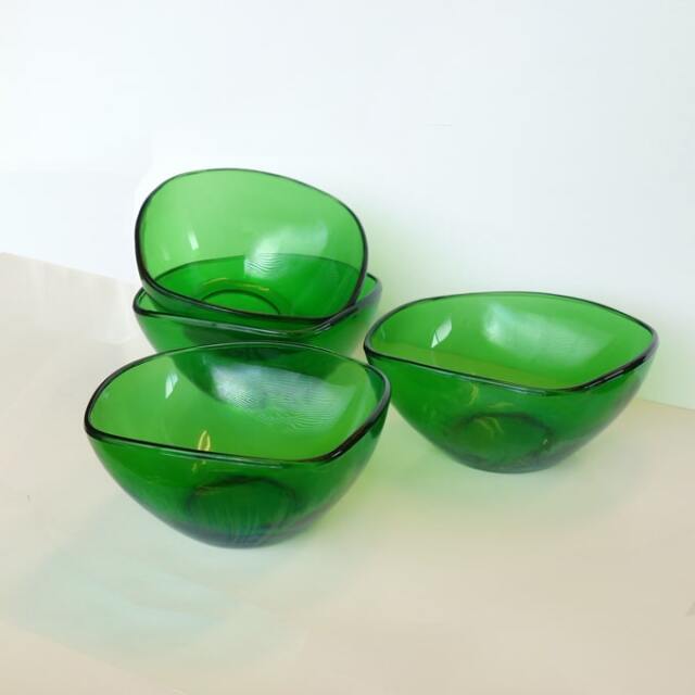 フランス製ヴィンテージガラスボウル グリーン｜アンバーデザイン