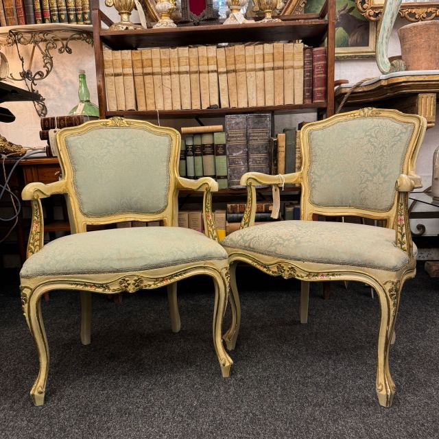 ダイニングチェア