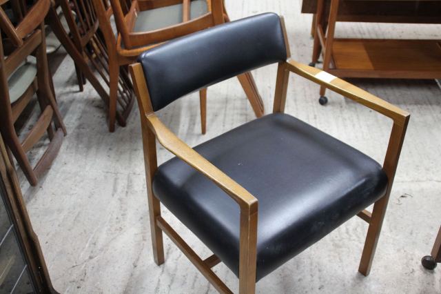 ダイニングチェア