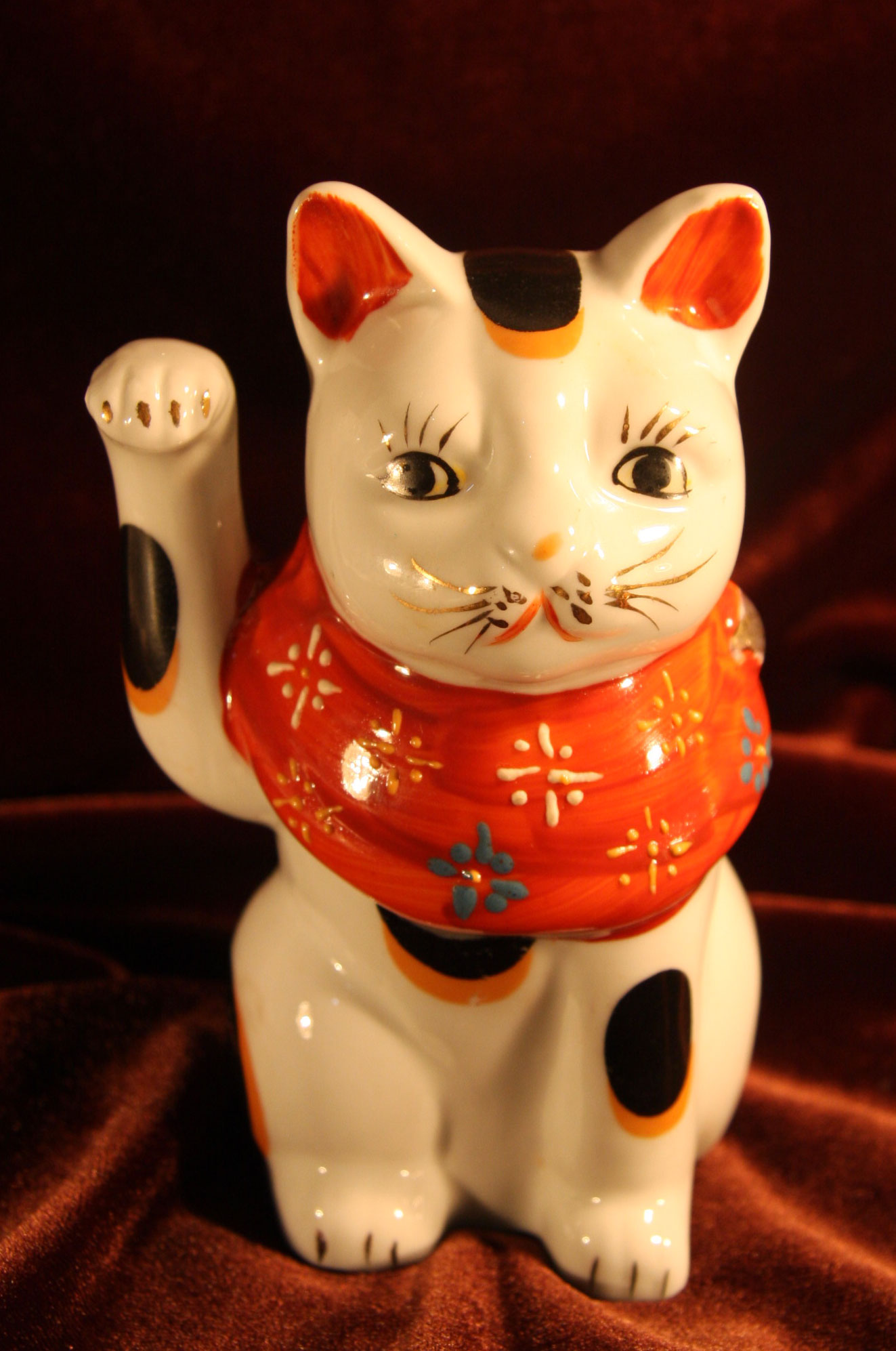 招き猫 陶器製 焼き物 【AJ1107】 アンティーク らしさ