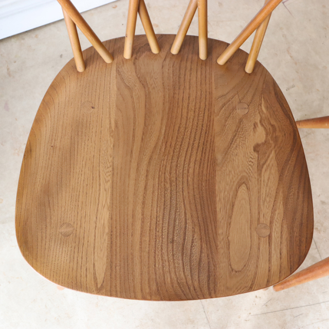 永遠のあこがれが今、手に入る！ERCOLアーコール・エックスバック