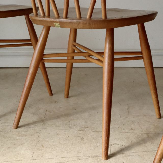 永遠のあこがれが今、手に入る！ERCOLアーコール・エックスバック