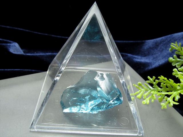 激レア 内包物入り アンダラクリスタル エレクトリックブルー ラフ原石