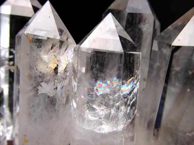 天然透明 水晶ポイント (六角柱) 100グラム-110グラム 透明感抜群