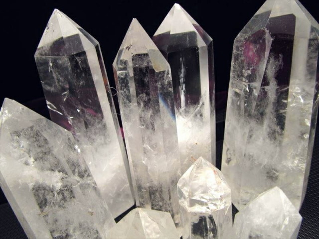 天然透明 水晶ポイント 六角柱 110グラム-120グラム 透明感抜群 手ごろ