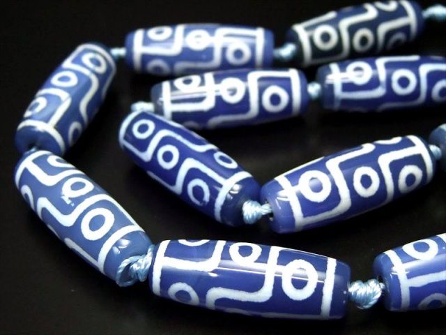 ブルーカラー瑪瑙天珠 九眼天珠(くがんてんじゅ) 連 最大長さ約29mm