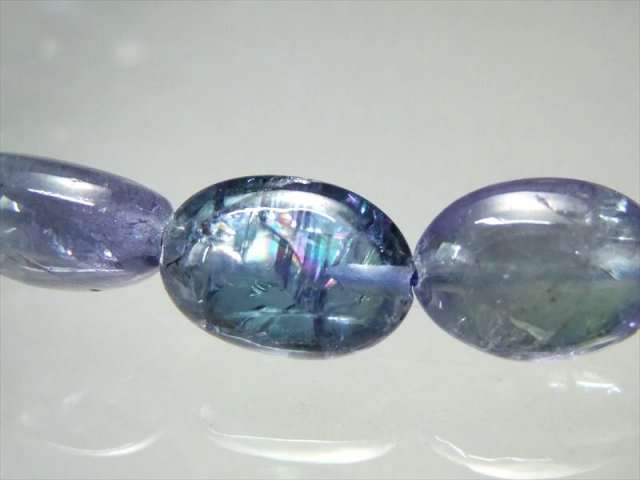 くっきりバイカラーで虹入り 5A バイカラータンザナイト タンブル型