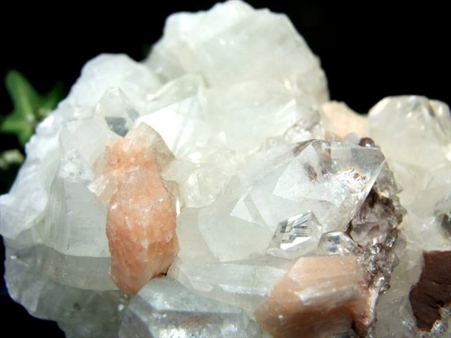 極上品質入荷 アポフィライト 魚眼石 クラスター原石 最大幅150mm 重さ