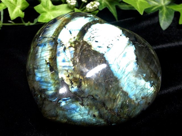 ラブラドライト ハート型 タンブル 最大幅約86mm 重さ357g 1点物