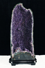 アメジスト（紫水晶）「アメジストドーム即納品」の商品一覧ページ