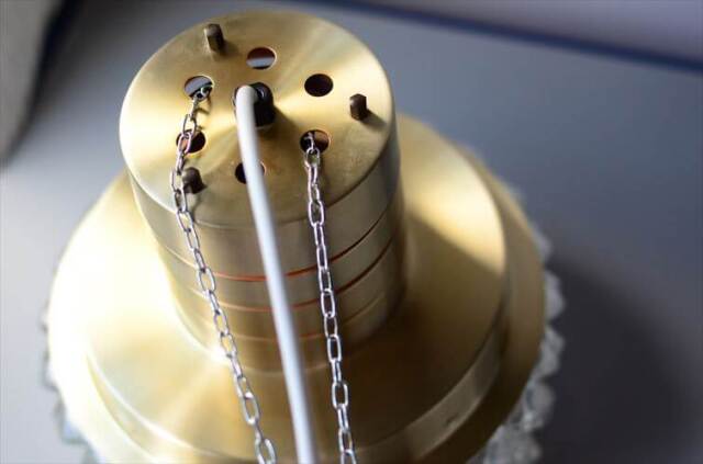 スウェーデンのガラスx真鍮 ペンダントライト Carl Thore カールトレ