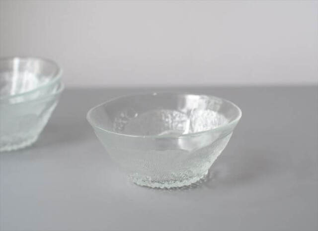 フィンランド製 Nuutajarvi ヌータヤルヴィ Pioni 12cm径 ガラスボウル