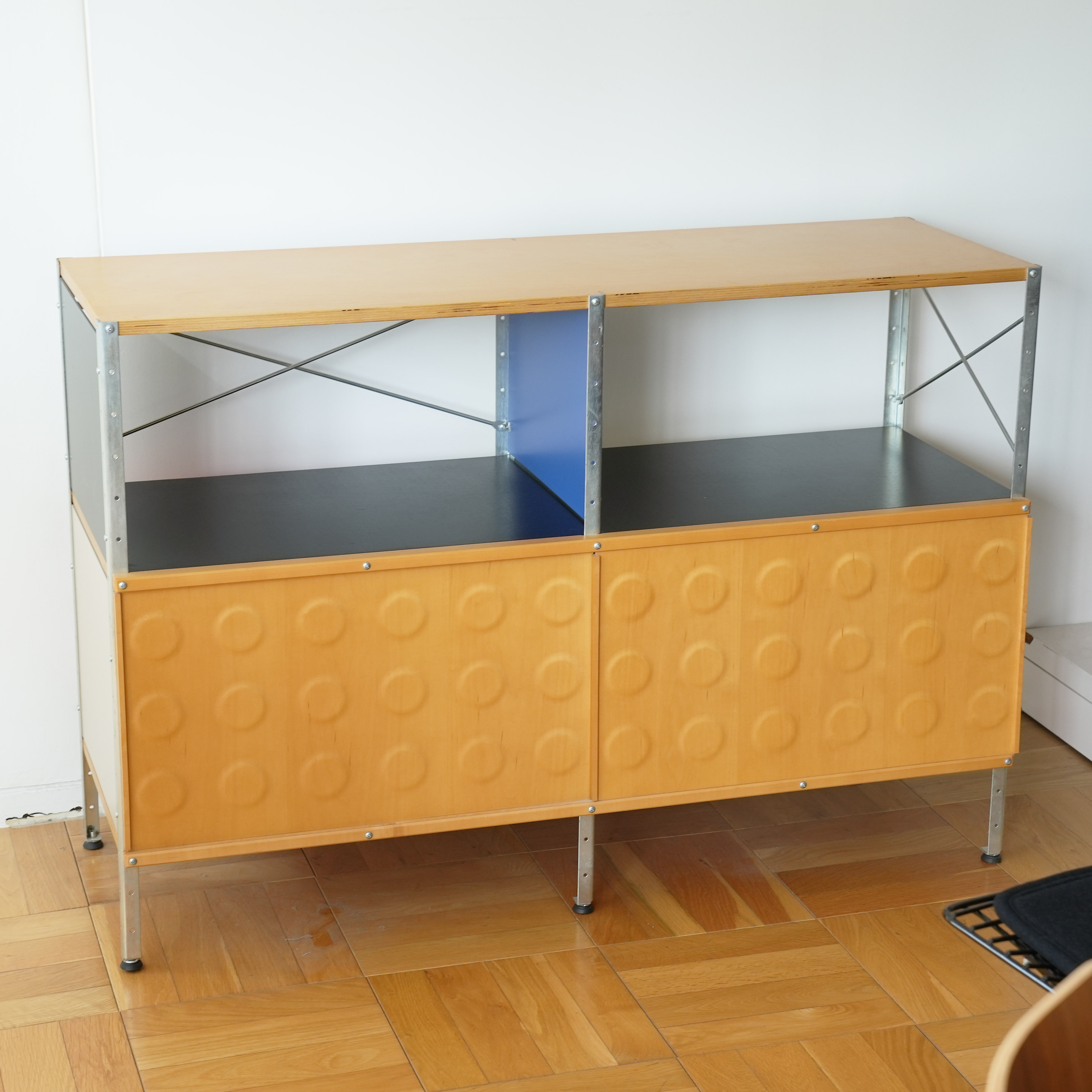 Herman Miller】イームズストレージユニット2段2列 ESU230 ドア付き