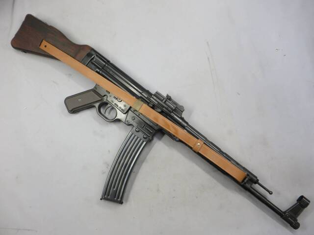 SHOEI・松栄】MP44・革スリング モデルガン