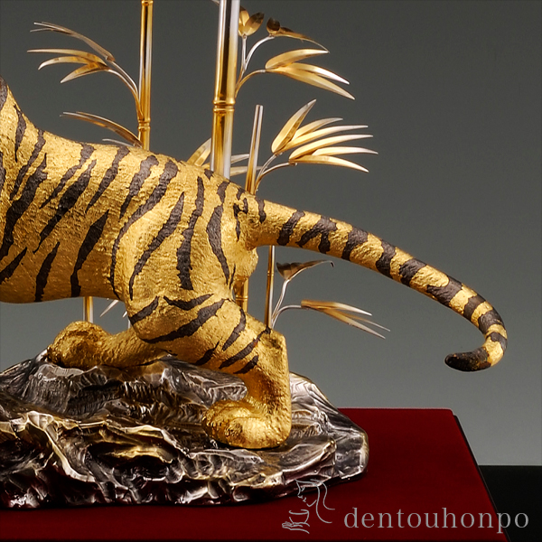 送料無料】 純金 猛虎 A 300g / 光則（金工芸） 高級 コレクション