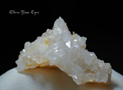 ヒマラヤ・マニカラン産水晶クラスター 72 天然石パワーストーン