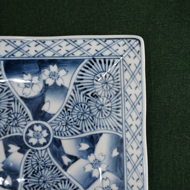 そうた窯｜染付桜祥瑞正角皿