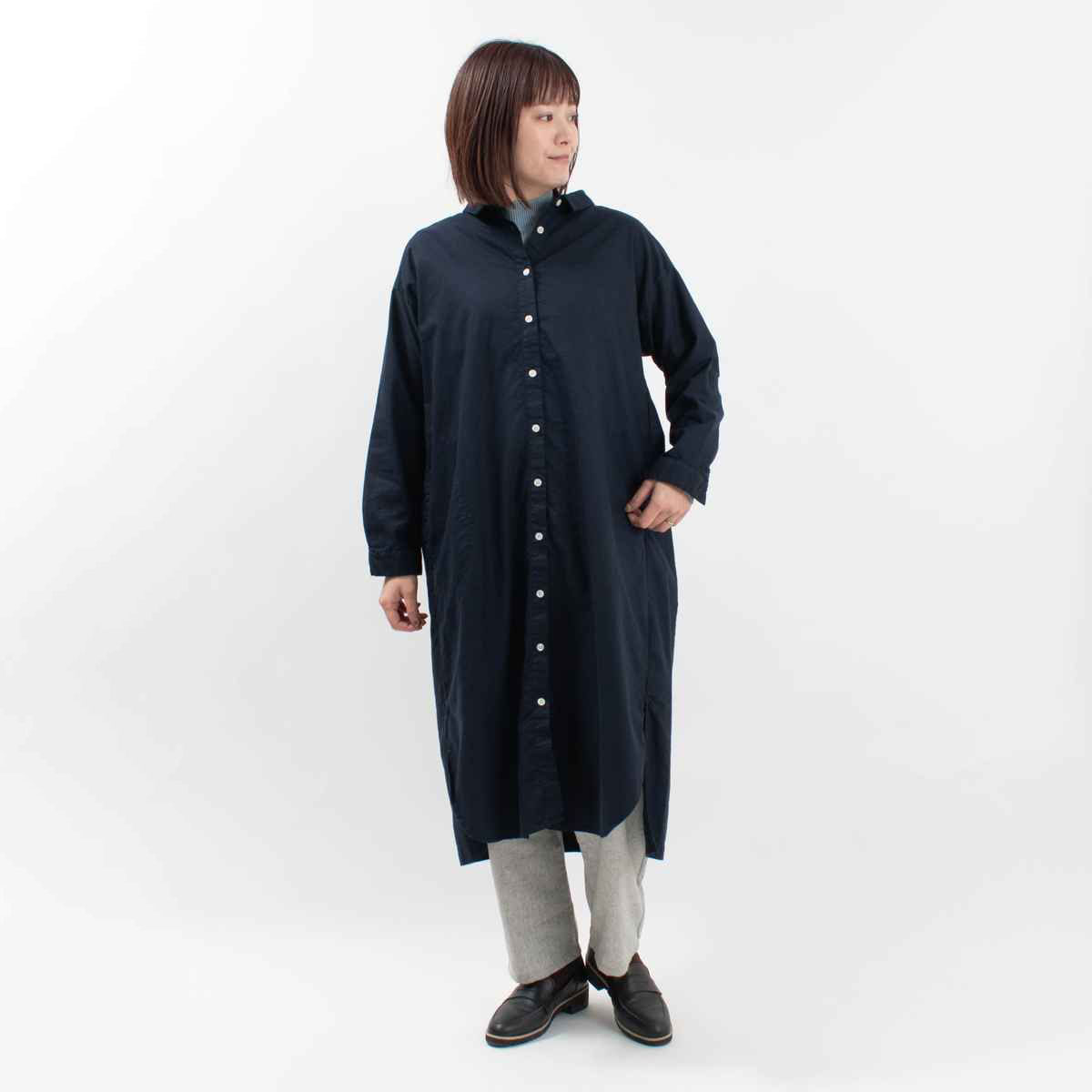 SUN VALLEY 製品染めオックスシャツワンピース｜ナチュラル