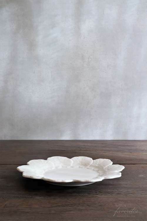 BORDALLO PINHEIRO (ボルダロ・ピニェイロ) ｜ゼラニウム ディナープレート